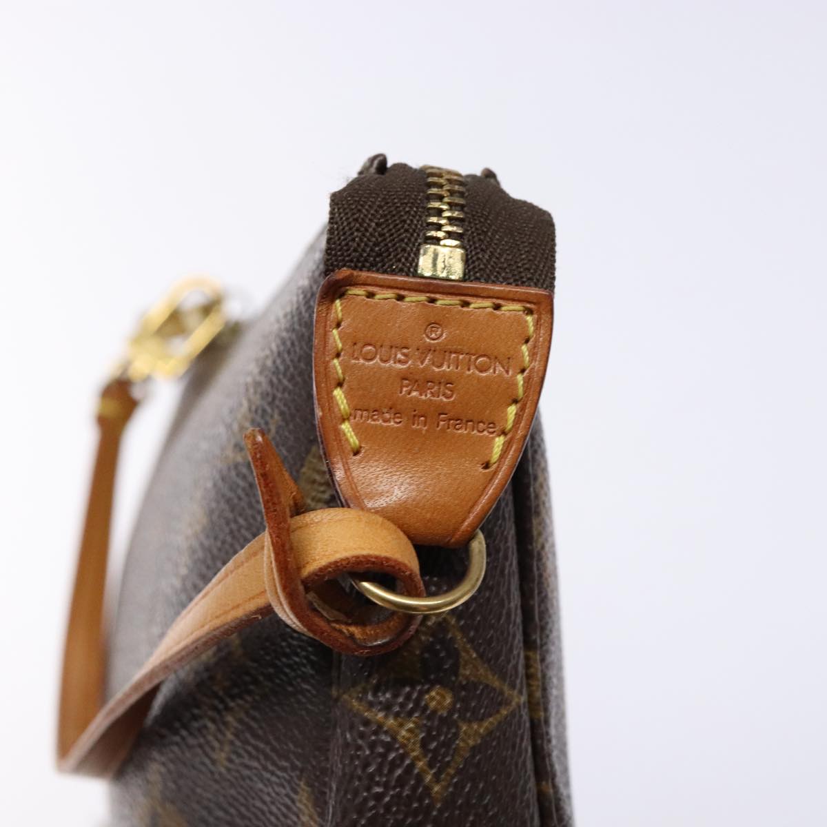 Monogram Pochette Accessoires Pouch