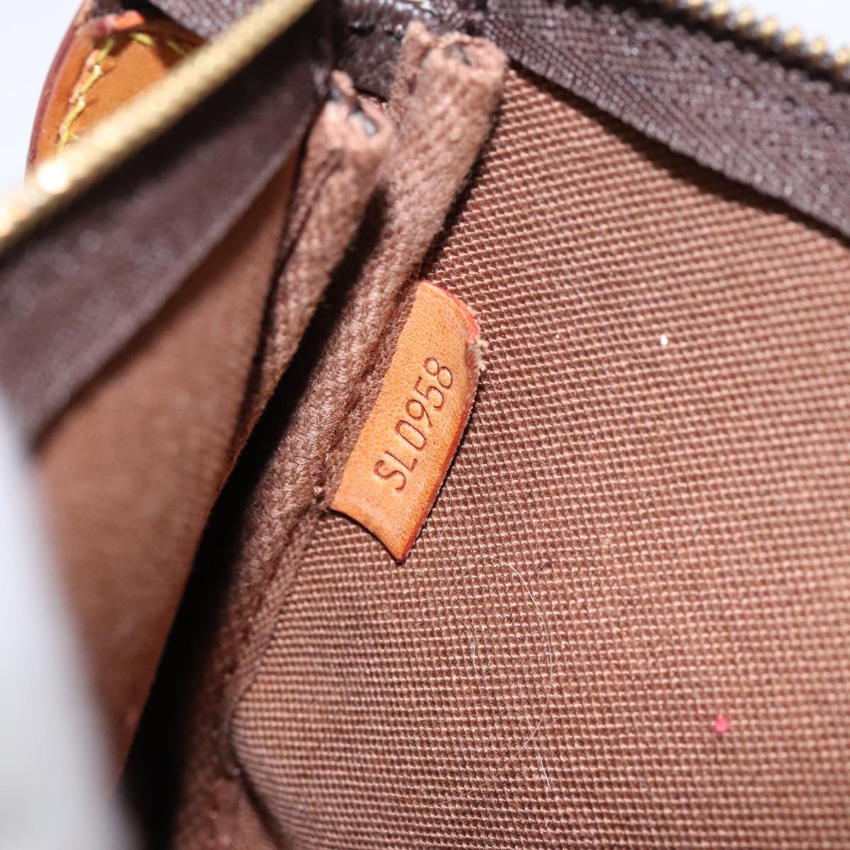 Monogram Pochette Accessoires Pouch