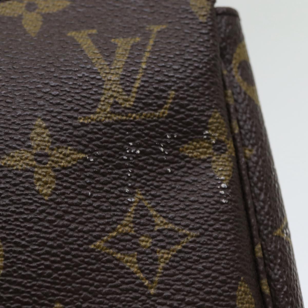 Monogram Pochette Accessoires Pouch