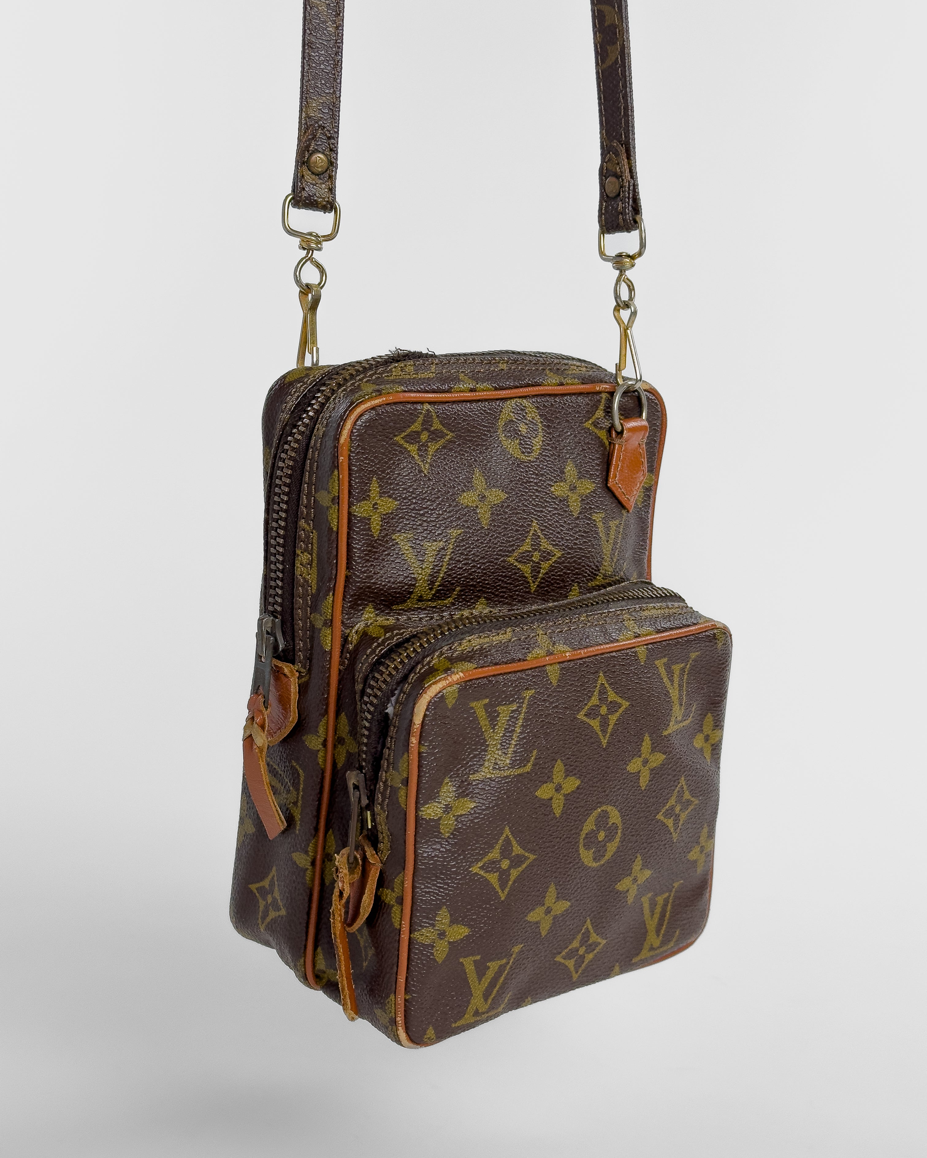 Handla Louis Vuitton Amazon MM Shoulder Bag Monogram online | Smidigt och enkelt på nätet - Merchsweden |