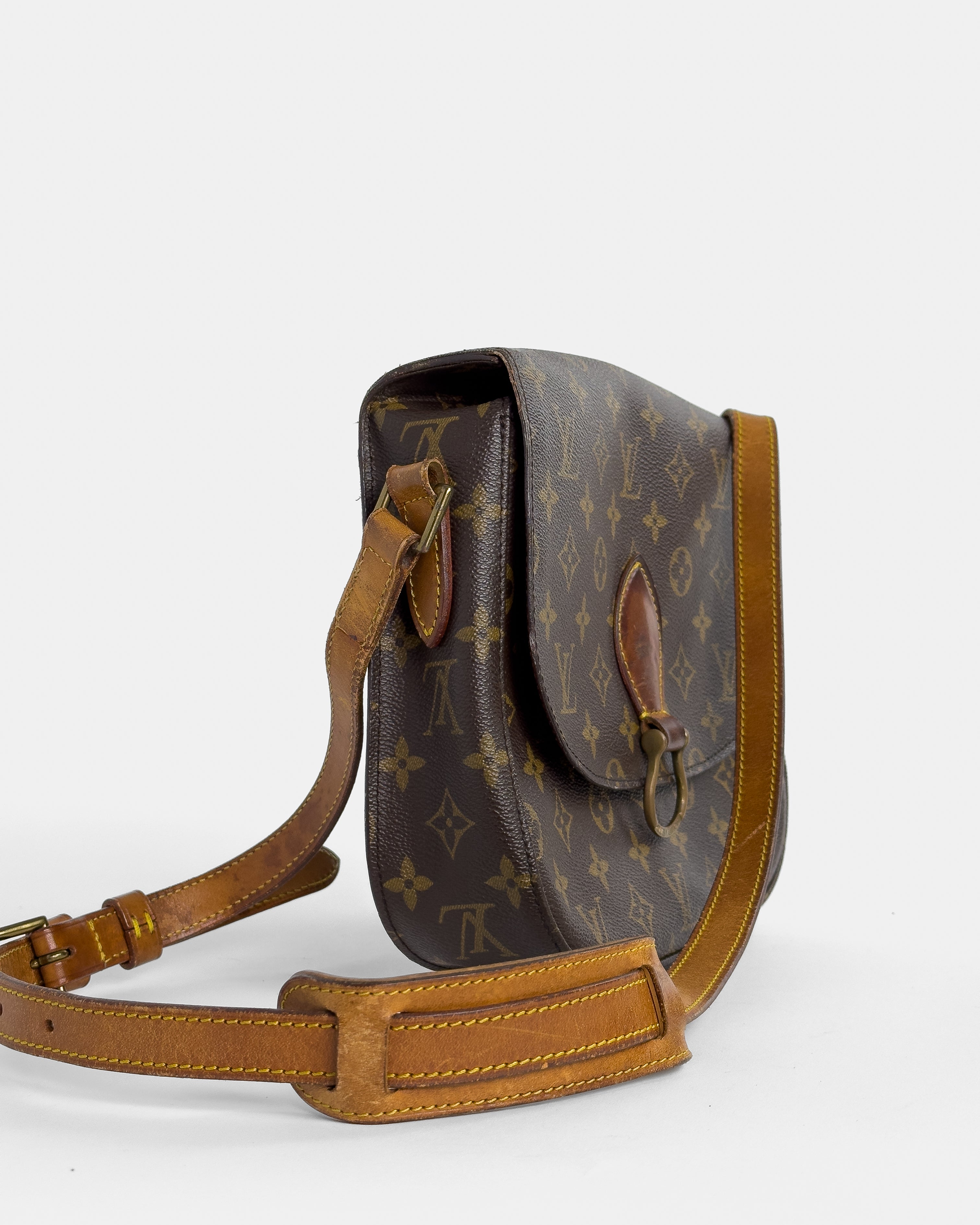 Handla Louis Vuitton Saint Cloud GM Shoulder Bag Monogram online | Smidigt och enkelt på nätet - Merchsweden |