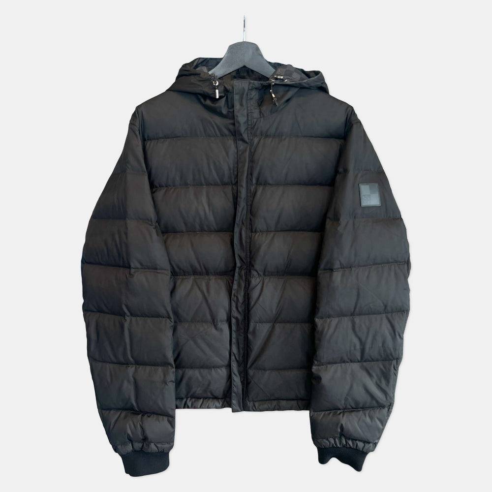 Handla Louis Vuitton Louis Vuitton Damier Graphite Reversible Down Jacket online | Smidigt och enkelt på nätet - Merchsweden |