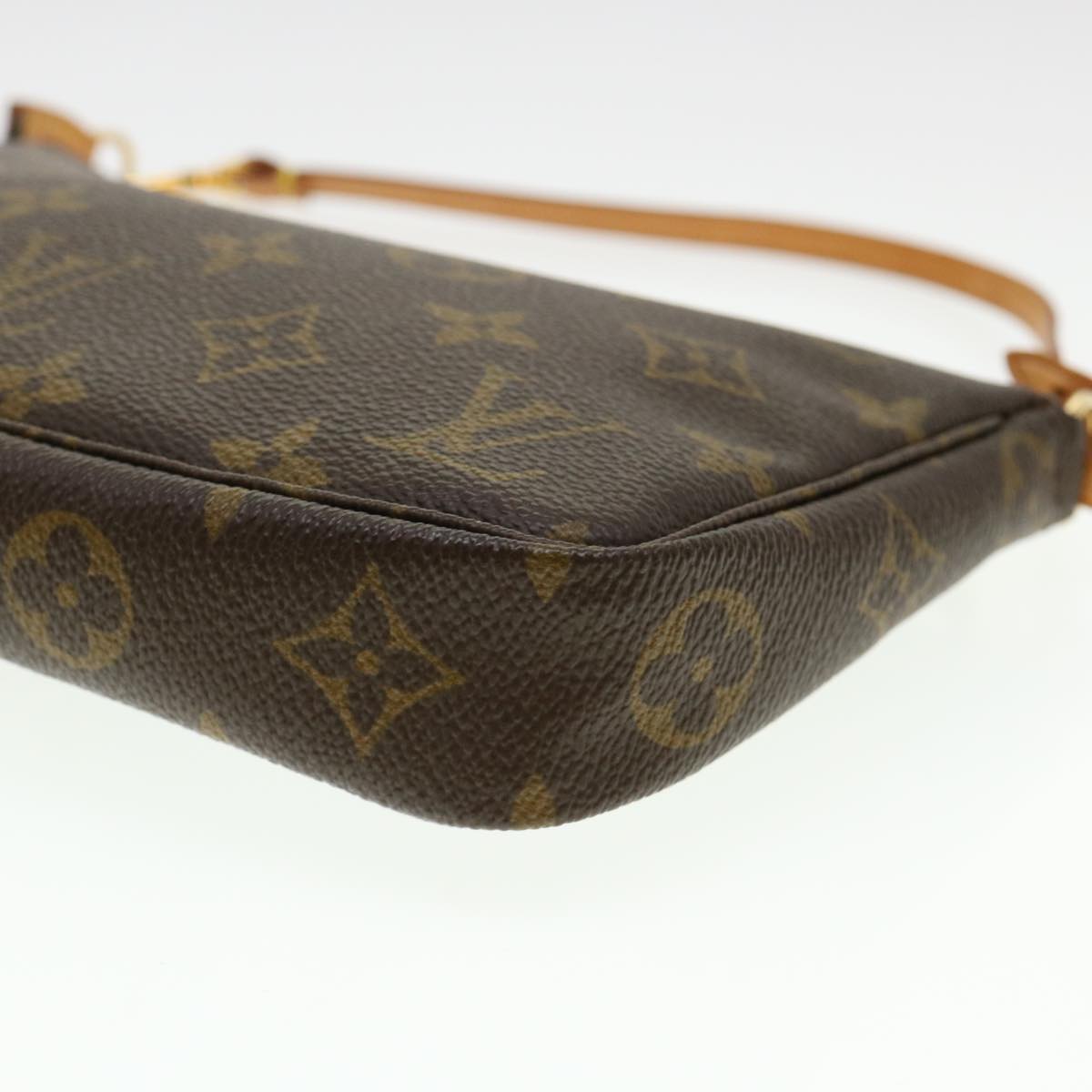 Handla Louis Vuitton Monogram Pochette Accessoires Pouch online | Smidigt och enkelt på nätet - Merchsweden |