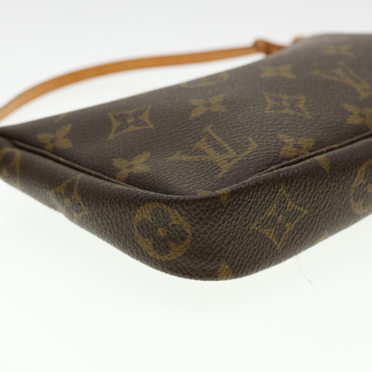 Handla Louis Vuitton Monogram Pochette Accessoires Pouch online | Smidigt och enkelt på nätet - Merchsweden |