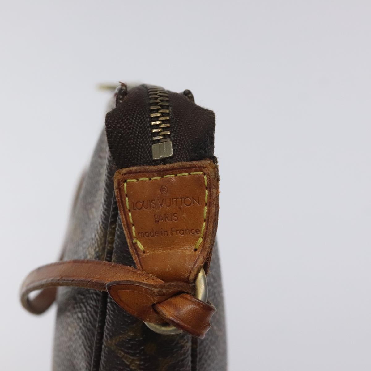 Monogram Pochette Accessoires Pouch
