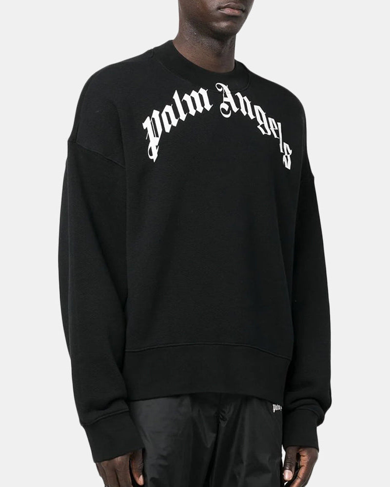 Handla Palm Angels Curved logo-print crewneck online | Smidigt och enkelt på nätet - Merchsweden |