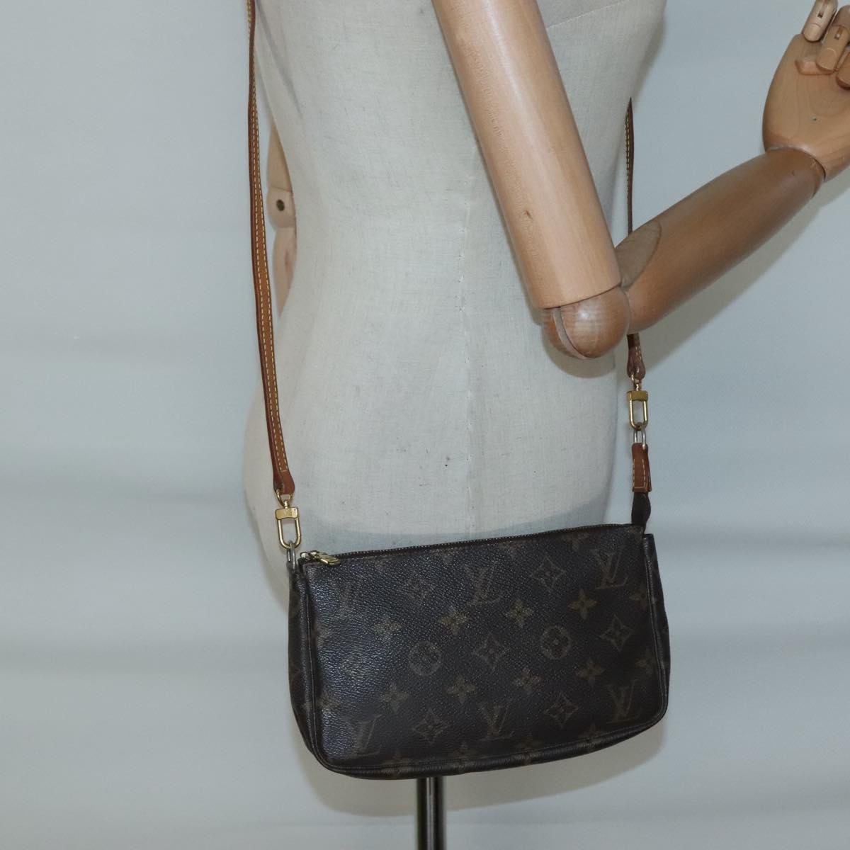 Monogram Pochette Accessoires Pouch