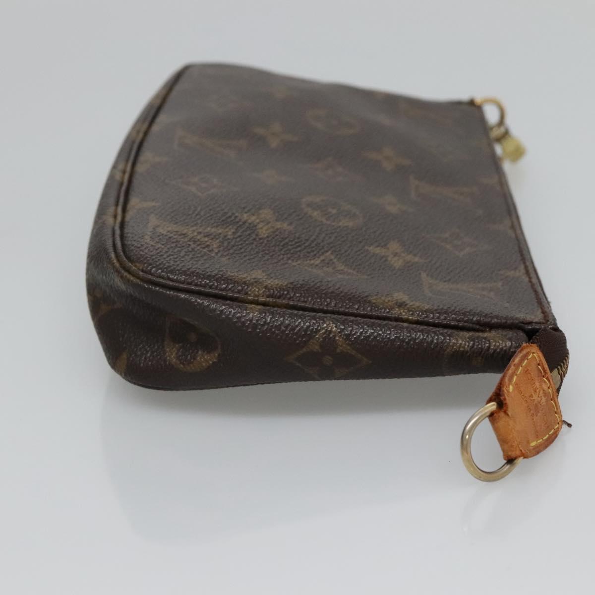 Monogram Pochette Accessoires Pouch
