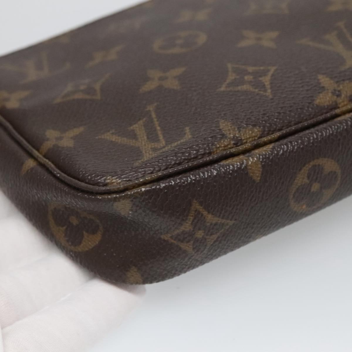 Monogram Pochette Accessoires Pouch