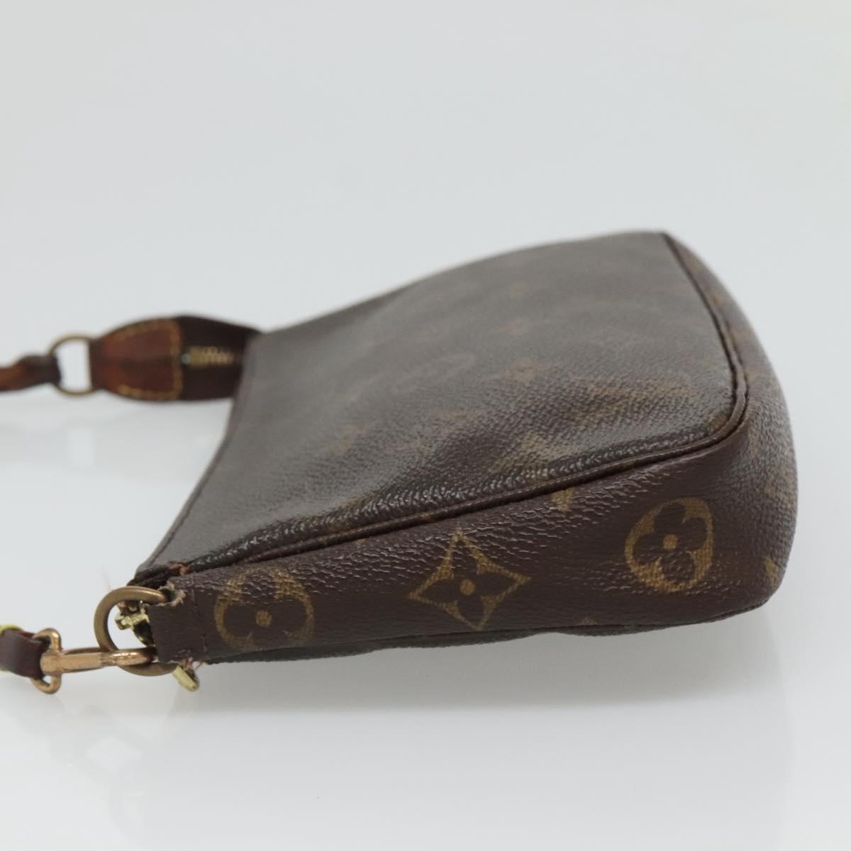 Monogram Pochette Accessoires Pouch