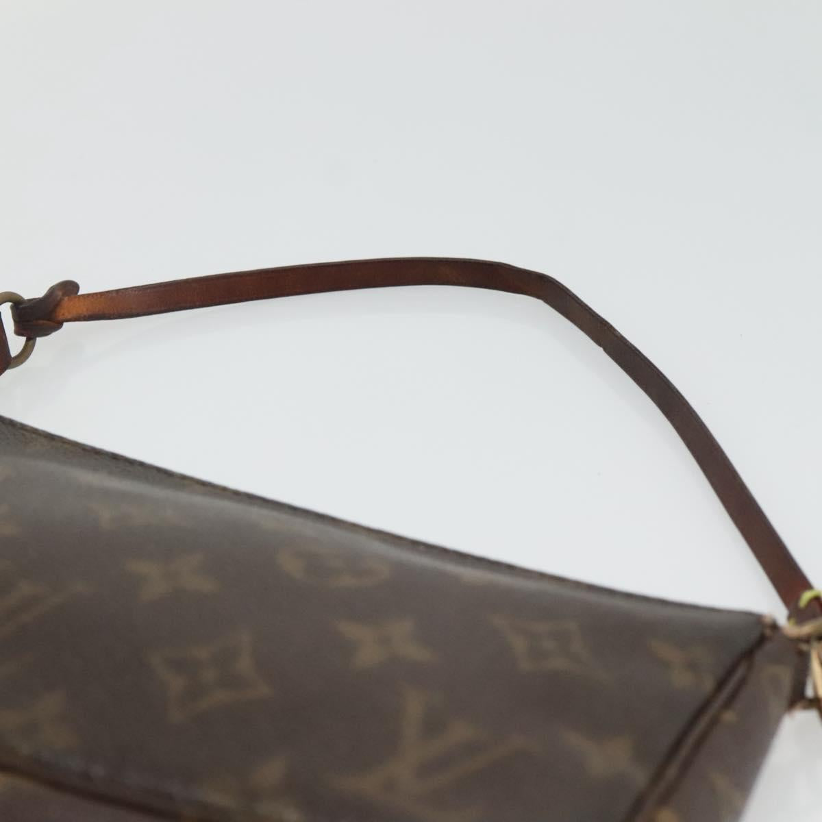 Monogram Pochette Accessoires Pouch