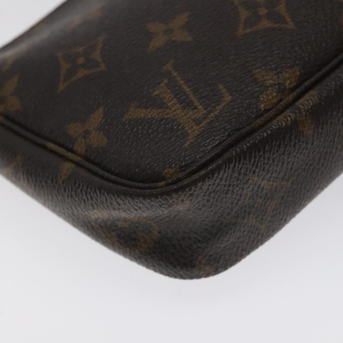 Monogram Pochette Accessoires Pouch