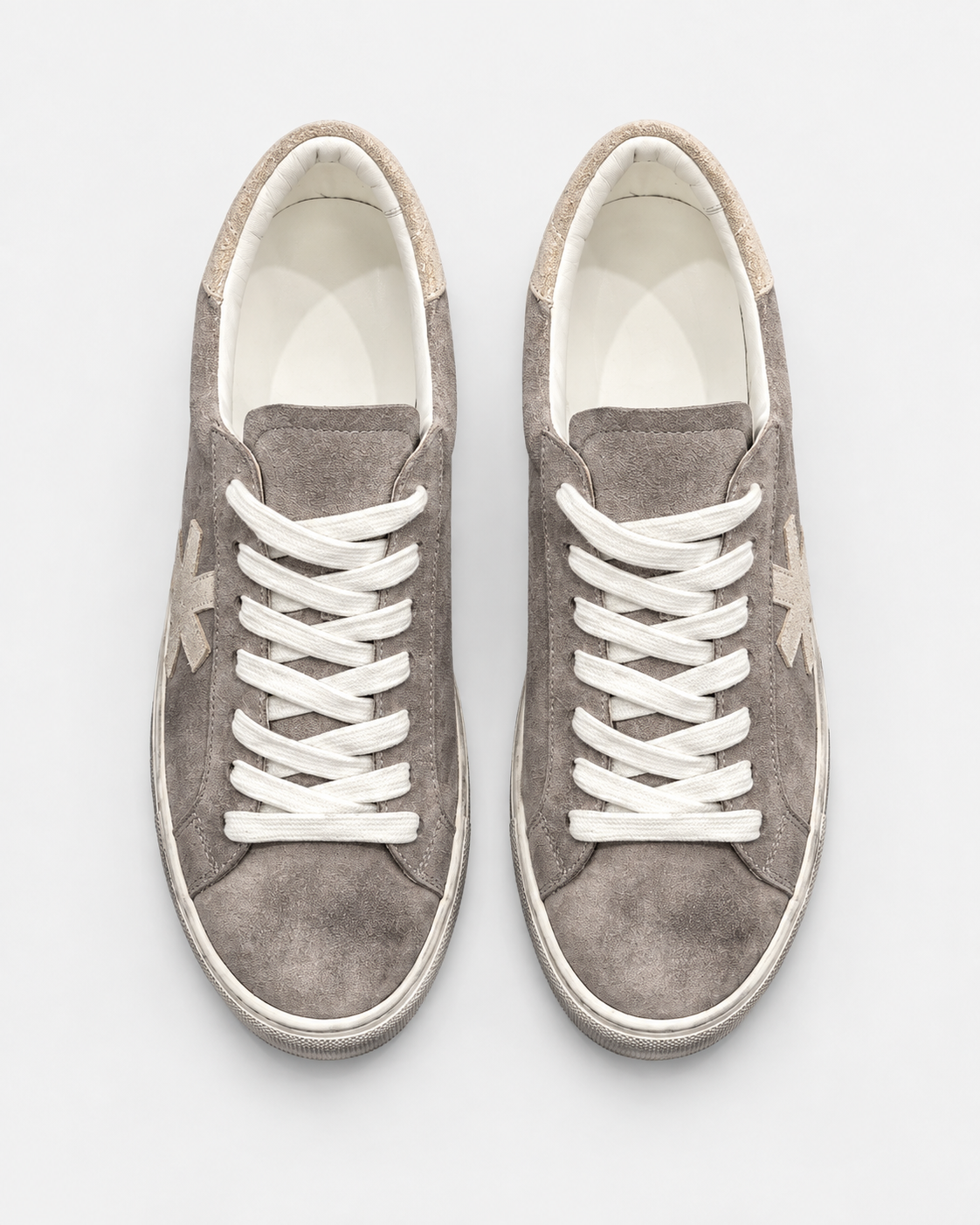 Sundre 01 Grey Suede – ett par sett ovanifrån