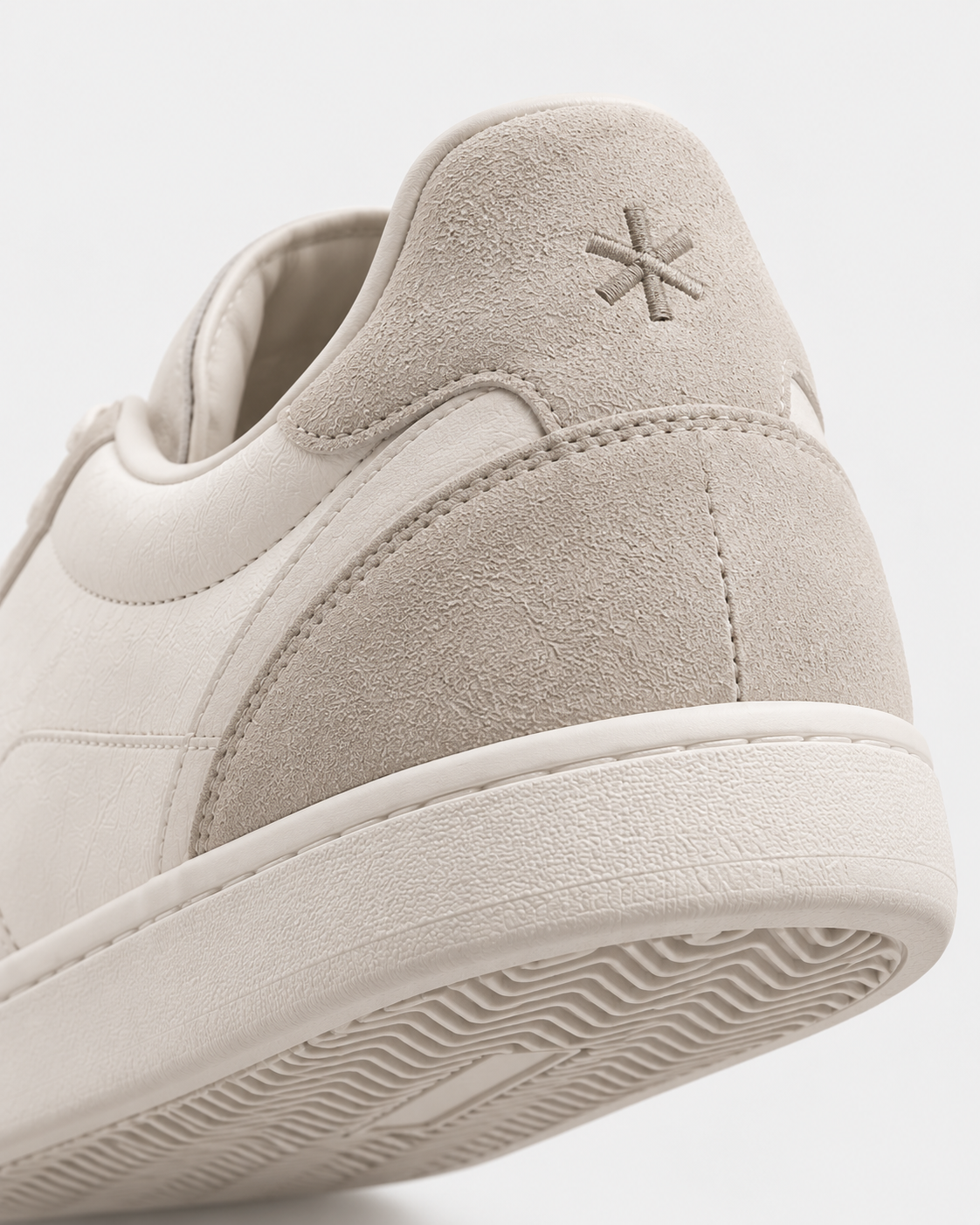 Sundre 03 Beige från Sundre Studios – häl och bakre detaljer