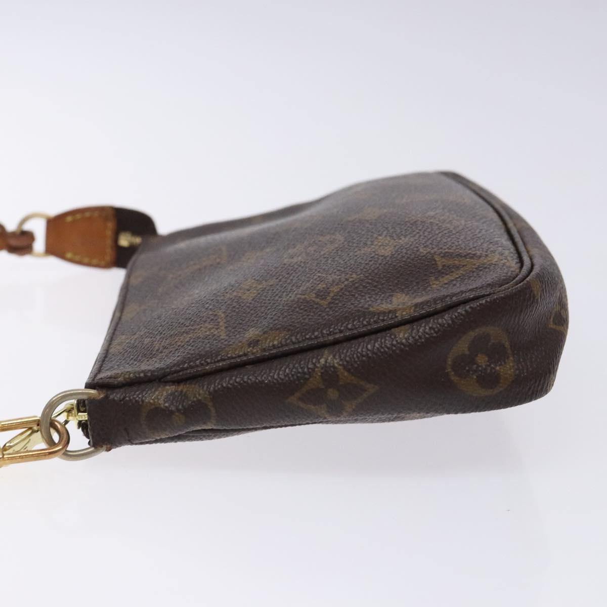 Monogram Pochette Accessoires Pouch
