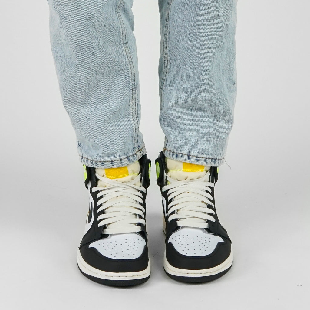 Nike Jordan 1 "Volt Gold" High - Jordan 1 | Trendiga kläder & skor - Merchsweden |