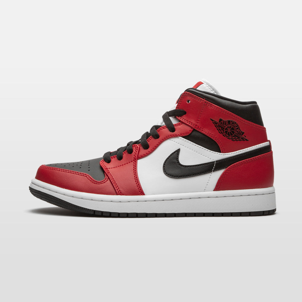 Nike Jordan 1 "Chicago black toe" Mid - Jordan 1 | Trendiga kläder & skor - Merchsweden |